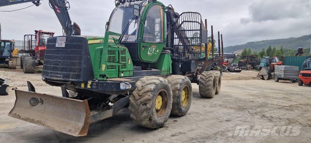 John Deere 1210 E Kihordók