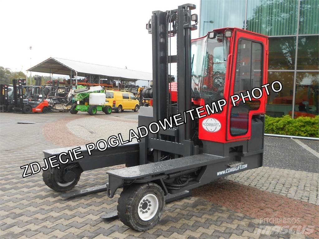 Combilift C5000XL Tolóoszlopos négyutas targonca