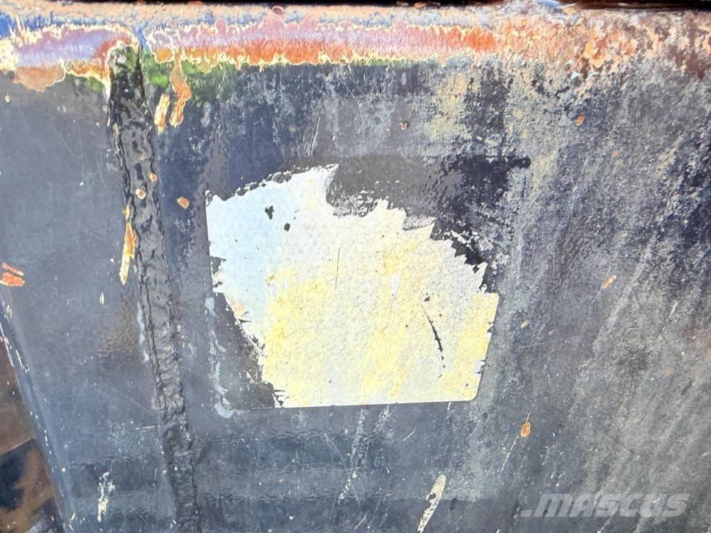 JCB 3 TST Mezei dömperek