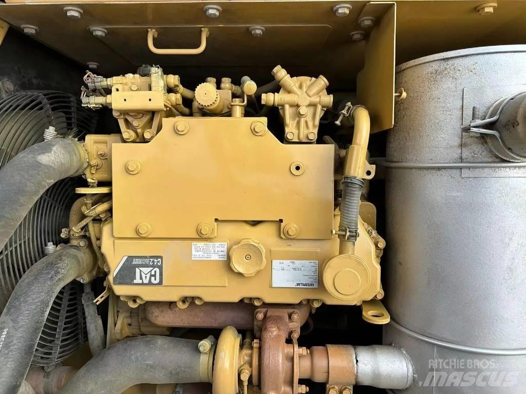 CAT 315D2 Lánctalpas kotrók