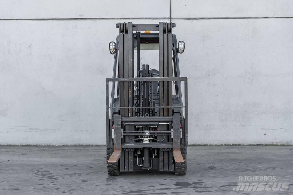 Manitou MI 25 D Dízel targoncák
