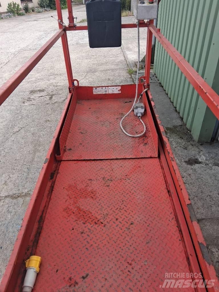 SkyJack SJ III 3226 Ollós emelők