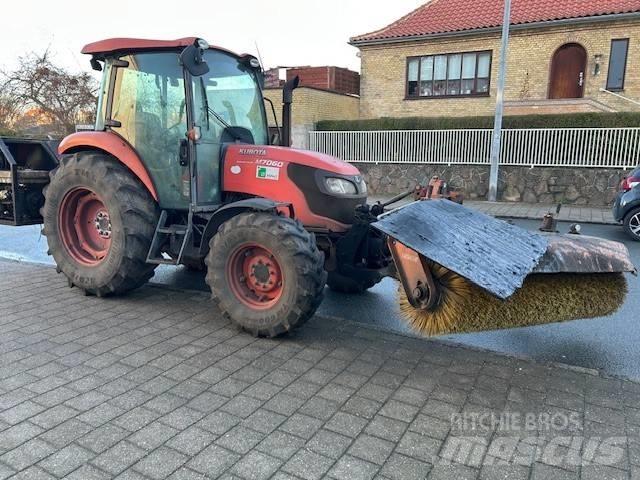 Kubota 7060M Traktorok