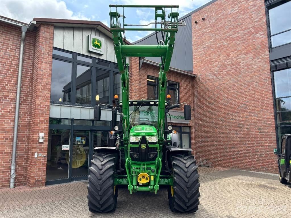 John Deere 6215R Traktorok