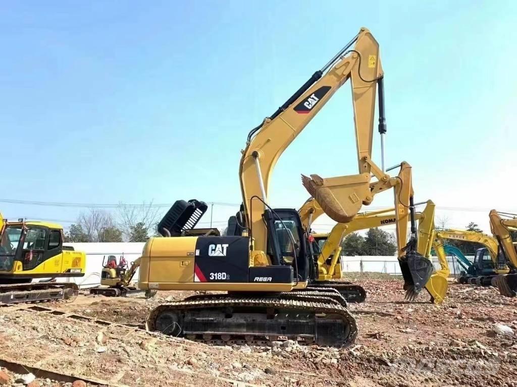 CAT CAT318D Lánctalpas kotrók