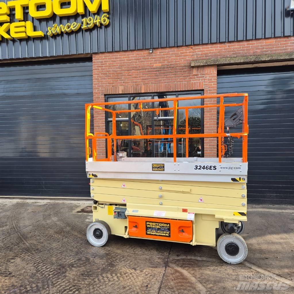 JLG 3246 ES Ollós emelők