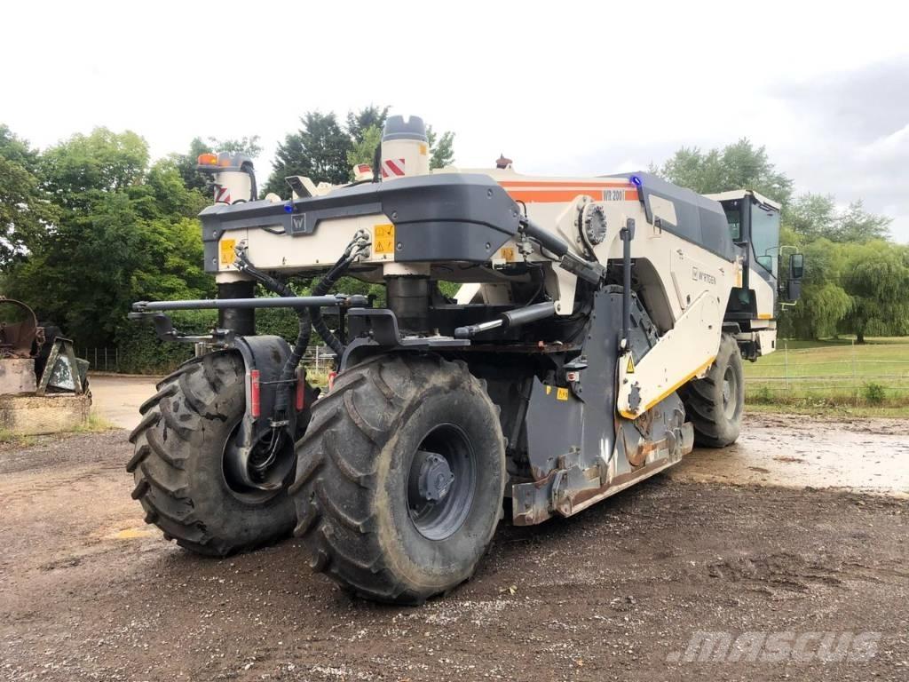 Wirtgen WR200i Talajtömörítő gépek