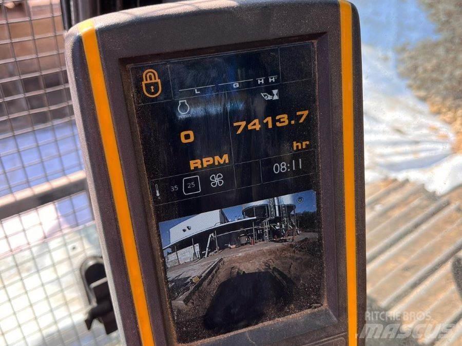 JCB JS130LC Lánctalpas kotrók