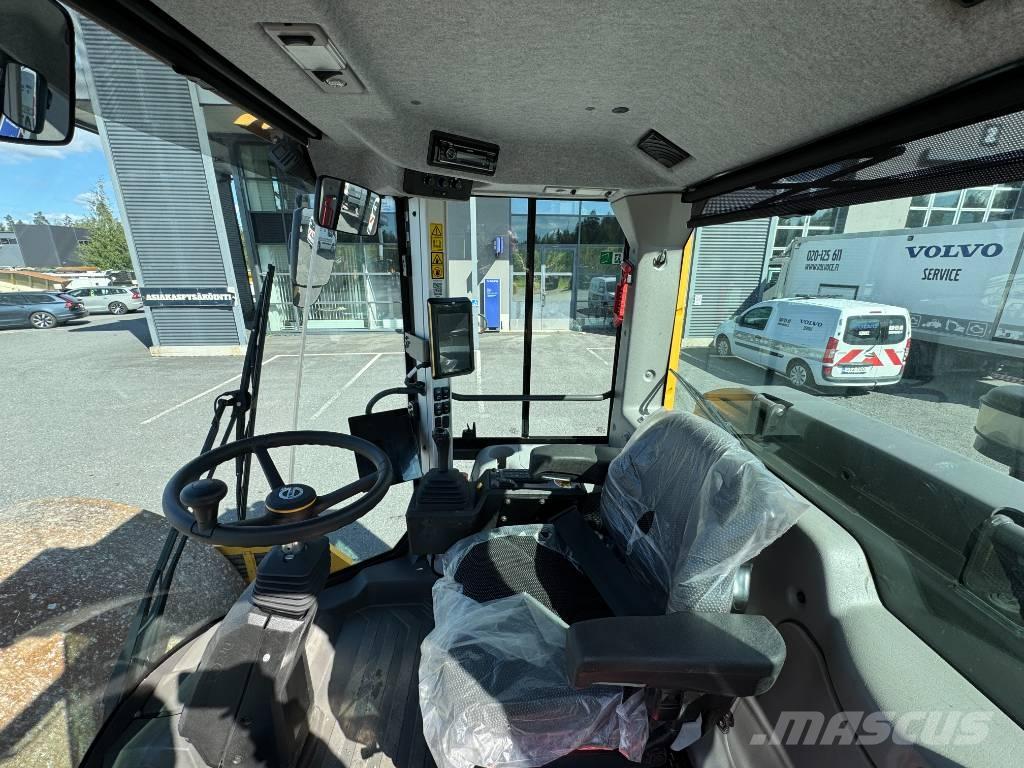 Volvo SD 135 B Egydobos hengerek
