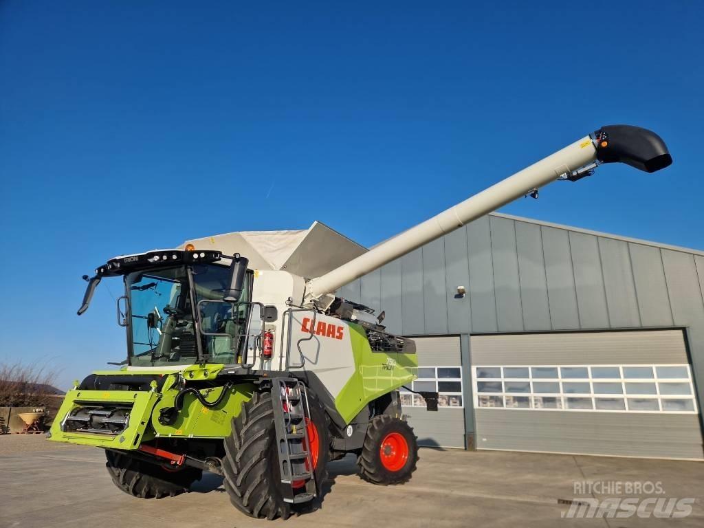 CLAAS Trion 750 Kombájnok