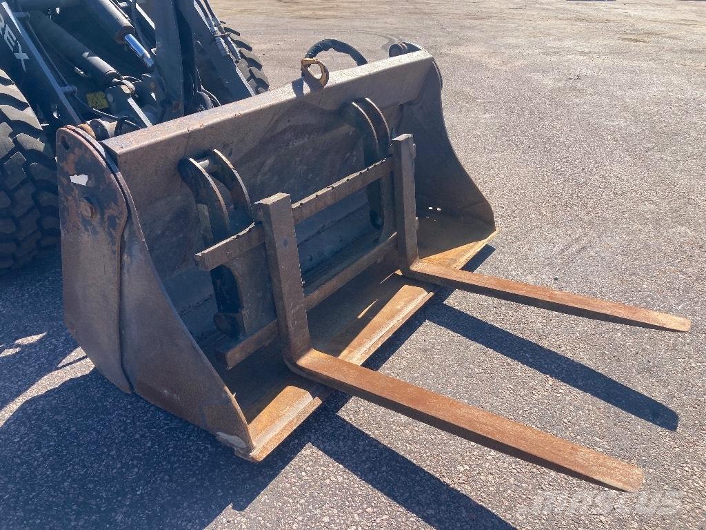 Terex TL 80 Gumikerekes homlokrakodók