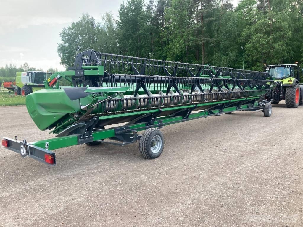 John Deere 640 X Kombájnok