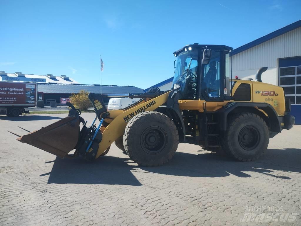 New Holland W130D LR Gumikerekes homlokrakodók