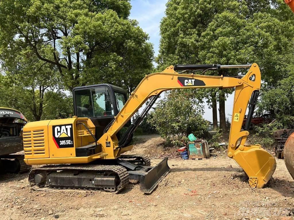 CAT 305.5 Mini kotrók < 7t