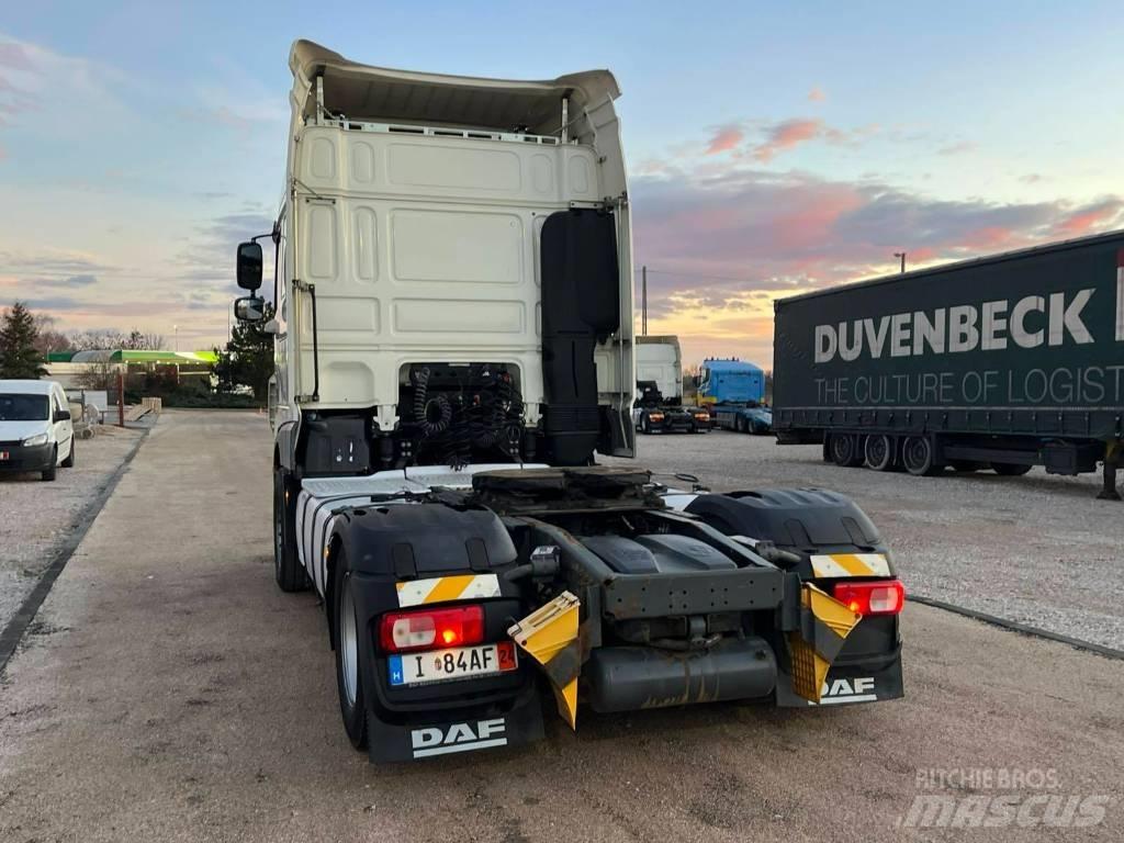 DAF XF Mega 106.46 Nyergesvontatók