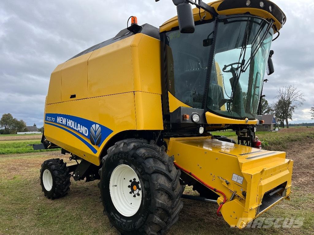 New Holland TC 5.70 Kombájnok