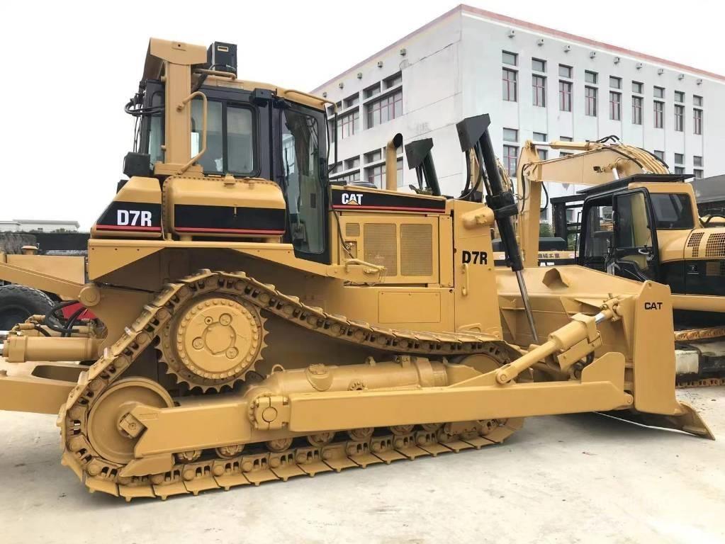 CAT D 7 R lánctalpas dózerek