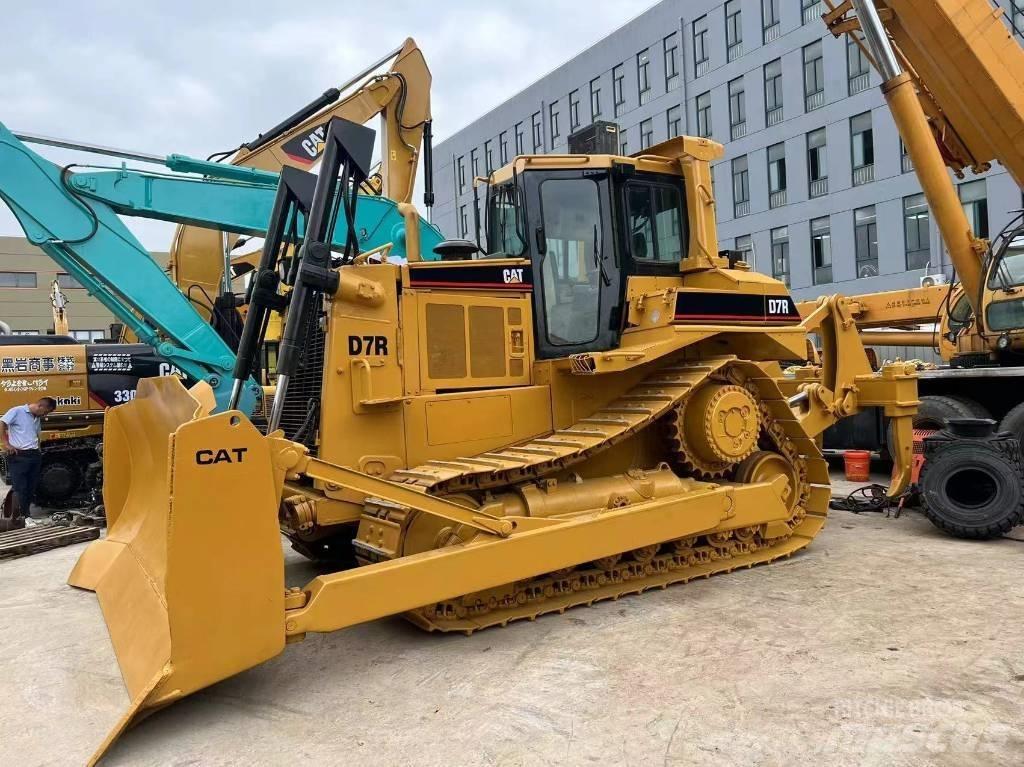 CAT D 7 R lánctalpas dózerek