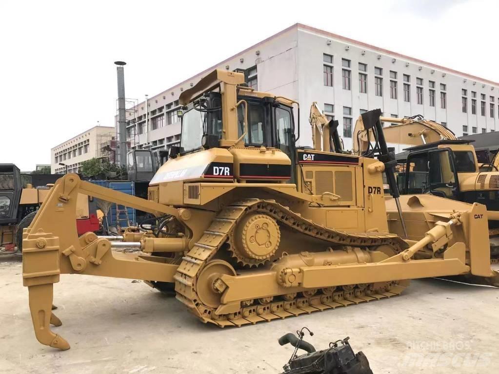 CAT D 7 R lánctalpas dózerek