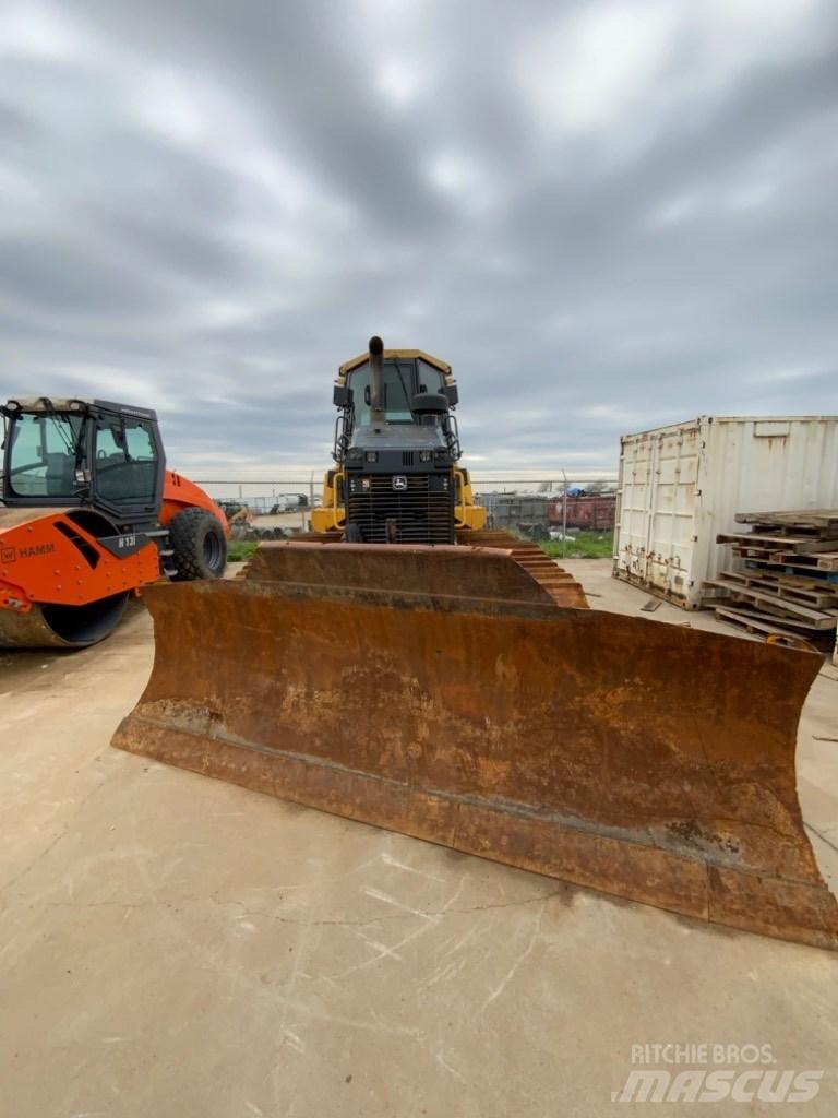 DEERE 750K lánctalpas dózerek