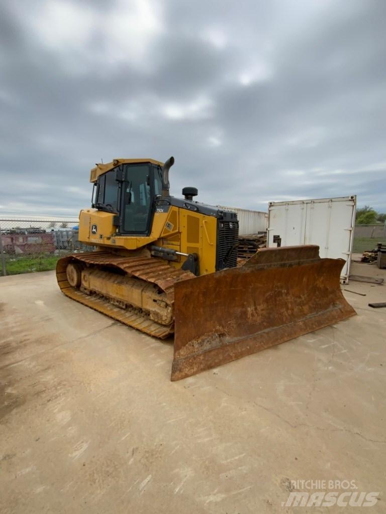 DEERE 750K lánctalpas dózerek
