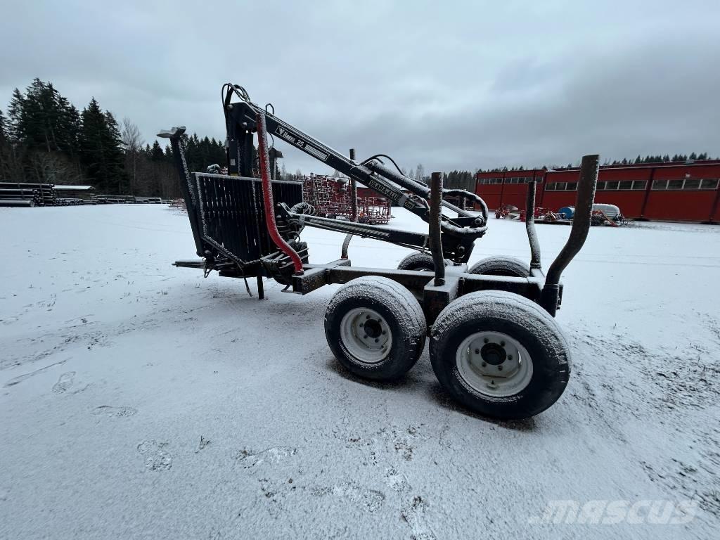 Hakki HK25 +MV70 Erdészeti pótkocsik