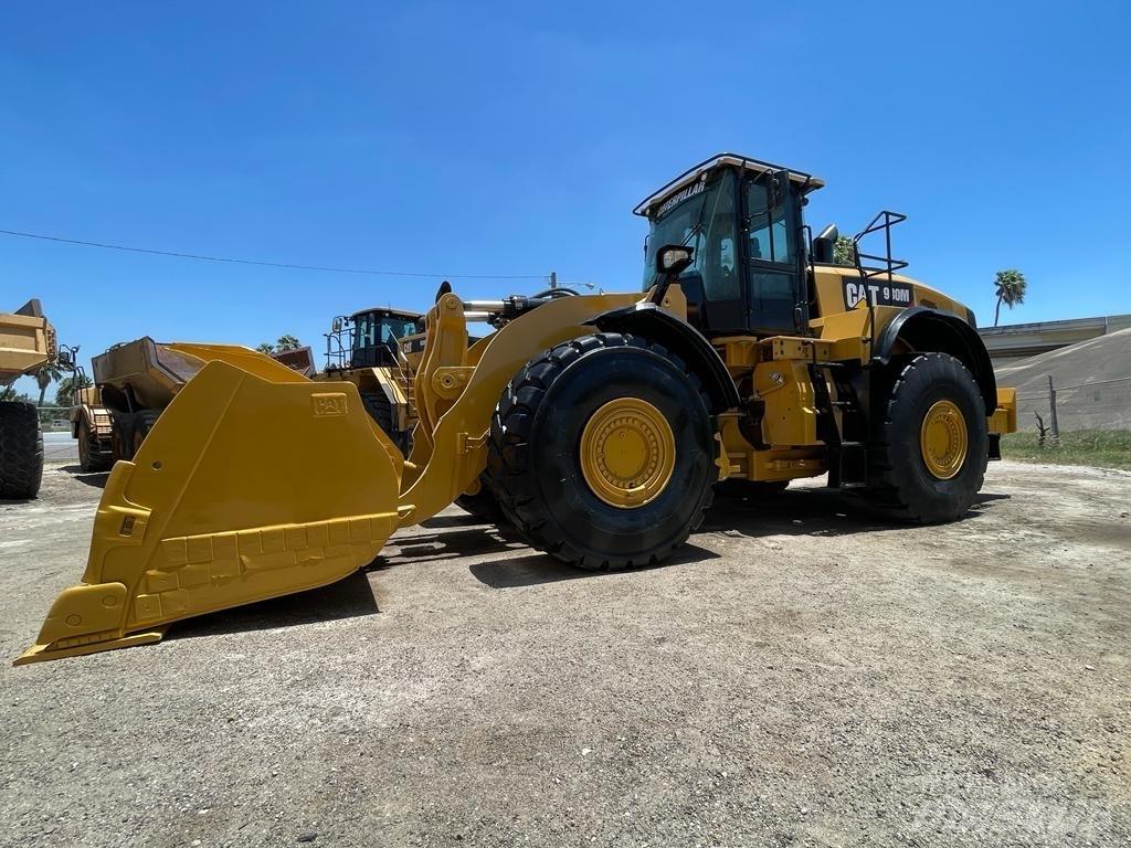 CAT 980M Gumikerekes homlokrakodók