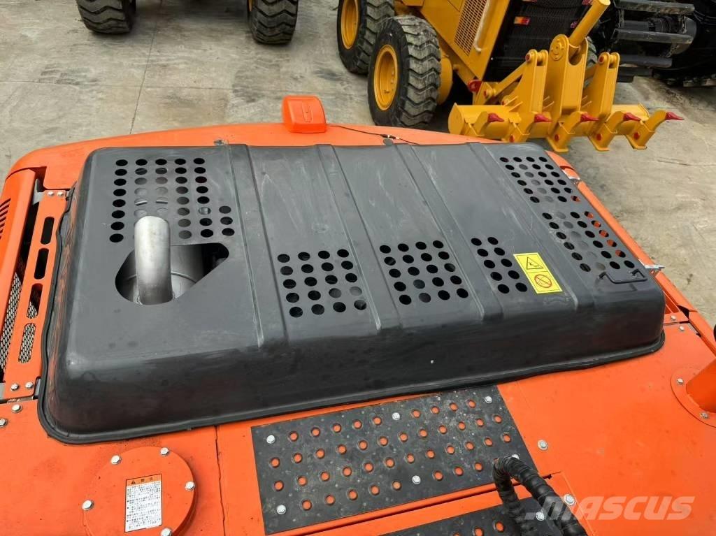 Hitachi ZX 200-3 G Lánctalpas kotrók