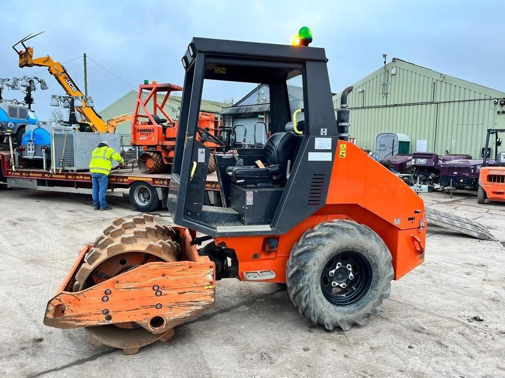 Ammann ASC 30 Egydobos hengerek