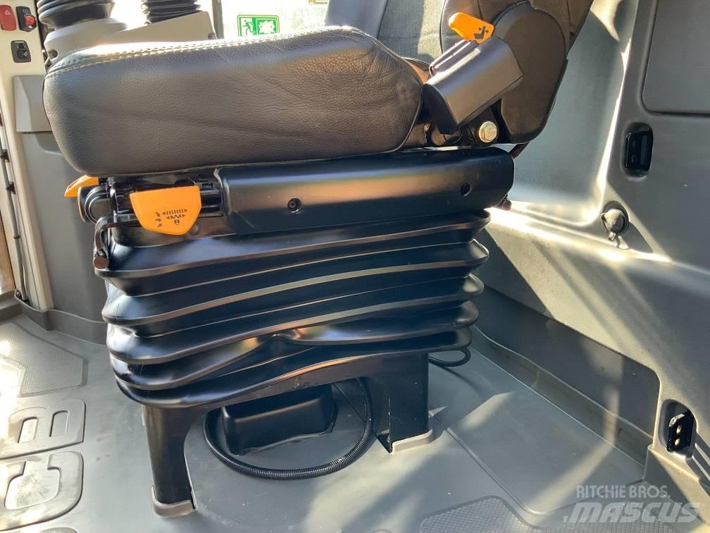 JCB 457 HT Gumikerekes homlokrakodók