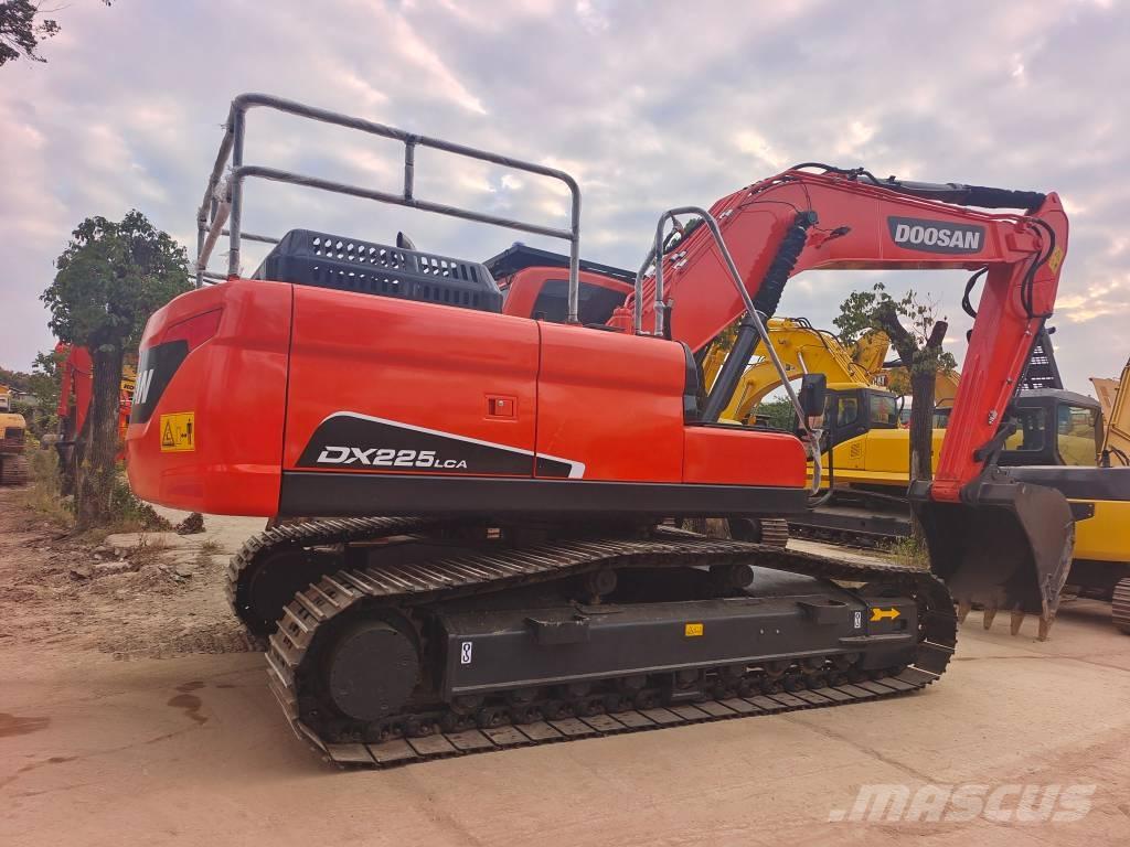 Doosan DX 225 LC -9C Lánctalpas kotrók