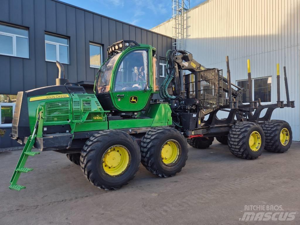 John Deere 1210 G Kihordók