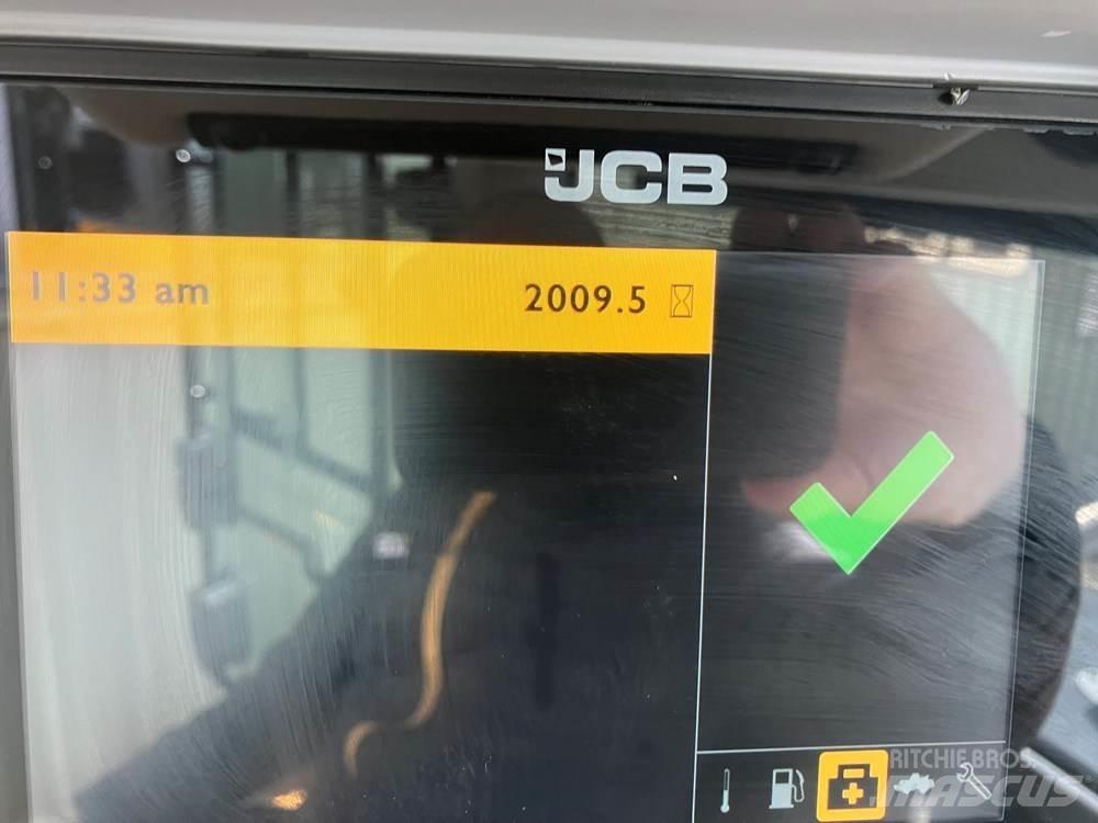 JCB 411 Gumikerekes homlokrakodók