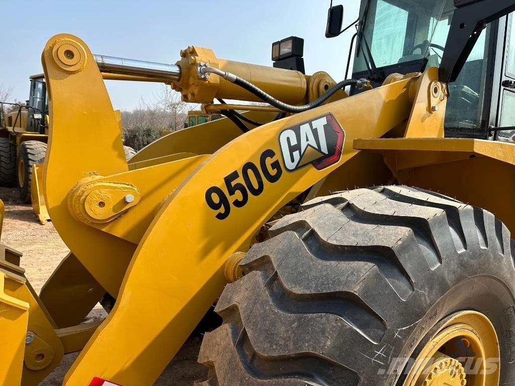 CAT 950G Gumikerekes homlokrakodók