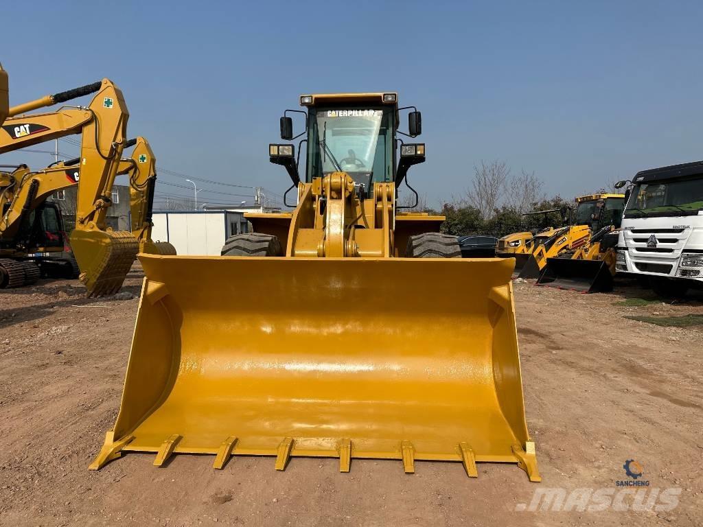 CAT 950G Gumikerekes homlokrakodók