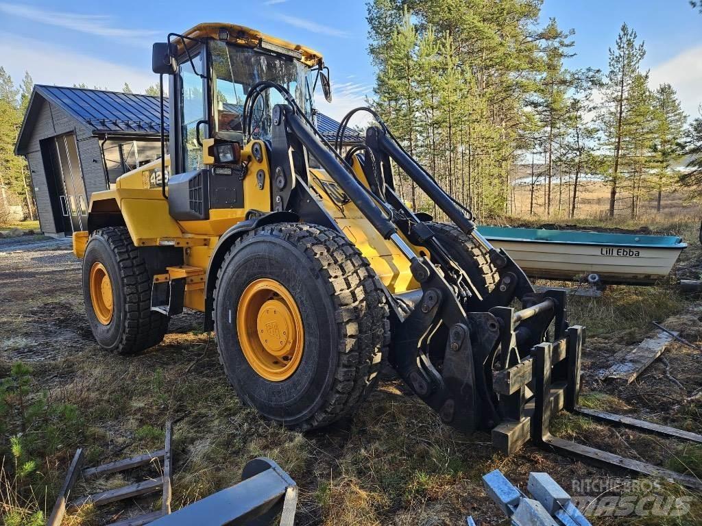 JCB 426 HT Gumikerekes homlokrakodók