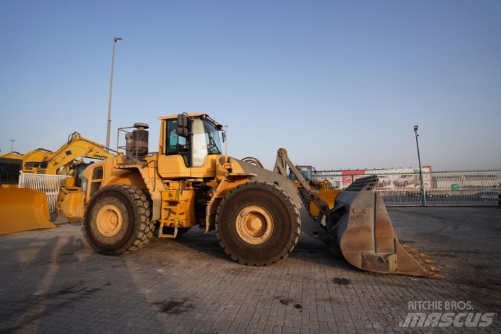 Volvo L 220 G Gumikerekes homlokrakodók