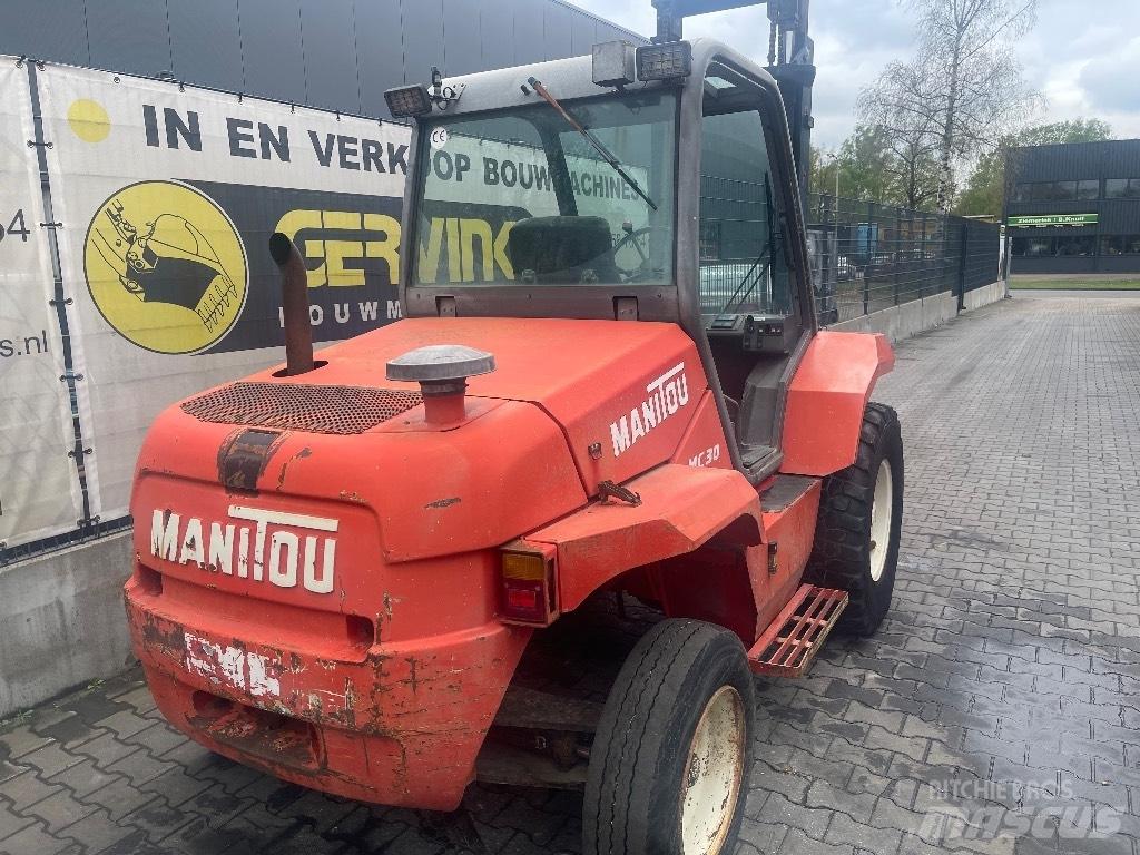 Manitou MC 30 Tereptargonca
