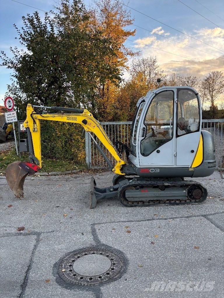 Wacker Neuson 2503 Mini kotrók < 7t