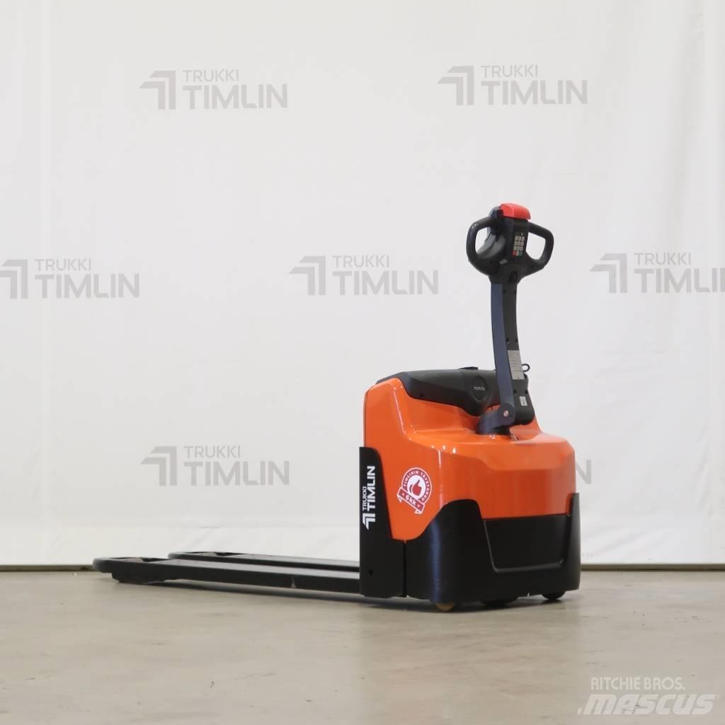 Toyota LWI160 Alacsony emelőkocsi