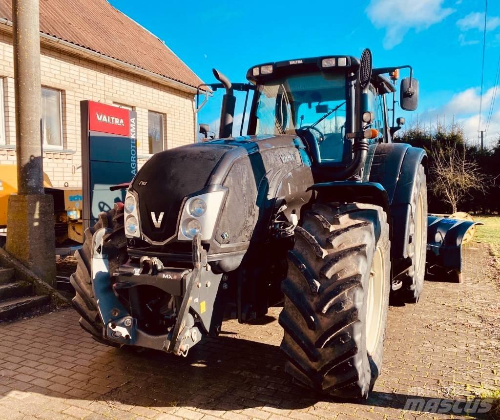 Valtra T 203 Traktorok