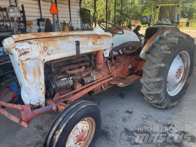 Ford 800 Traktorok