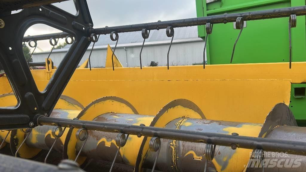 New Holland CSX 7080 Kombájnok