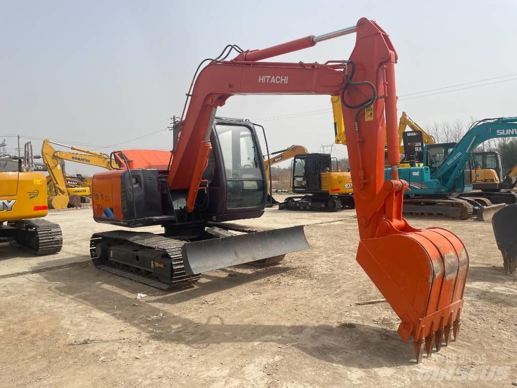 Hitachi ZX 70 Közepes (midi) kotrók 7 t - 12 t