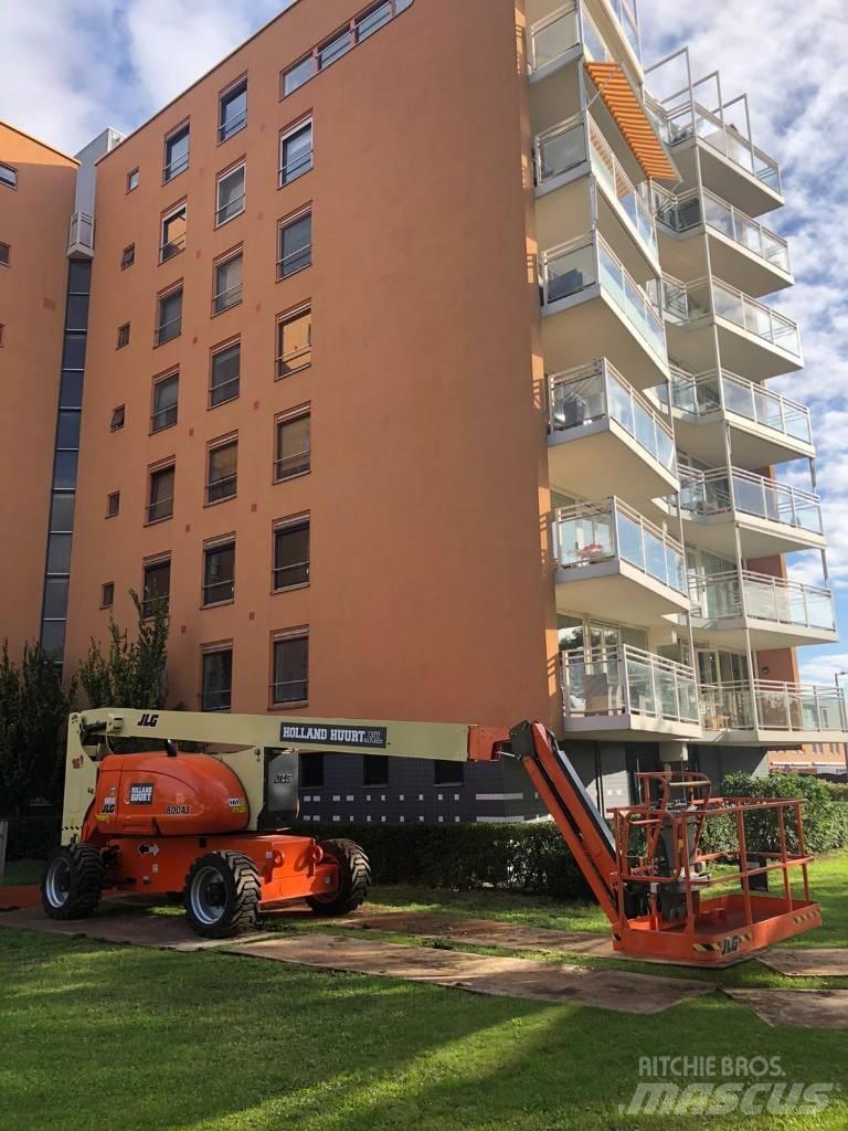 JLG 800 AJ Karos emelők