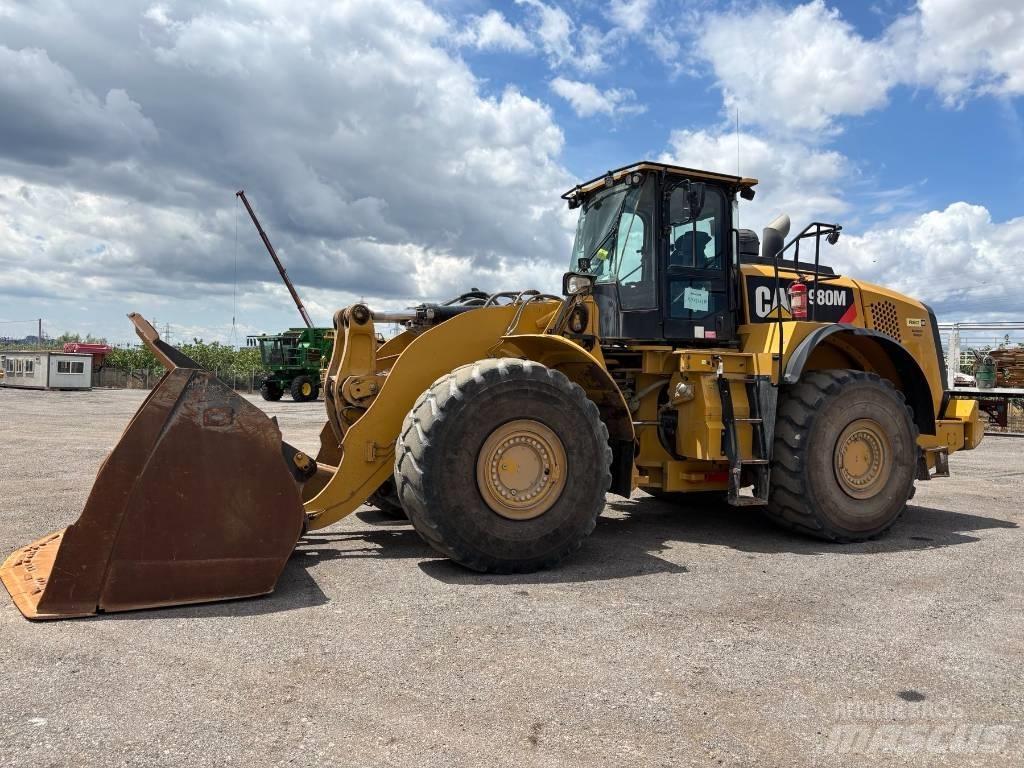 CAT 980 M Gumikerekes homlokrakodók