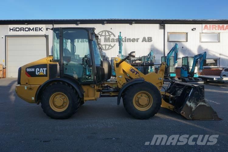 CAT 906 M Gumikerekes homlokrakodók