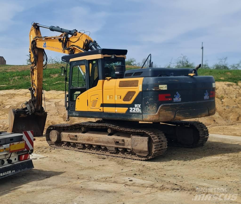 Hyundai HX 220 210 Lánctalpas kotrók