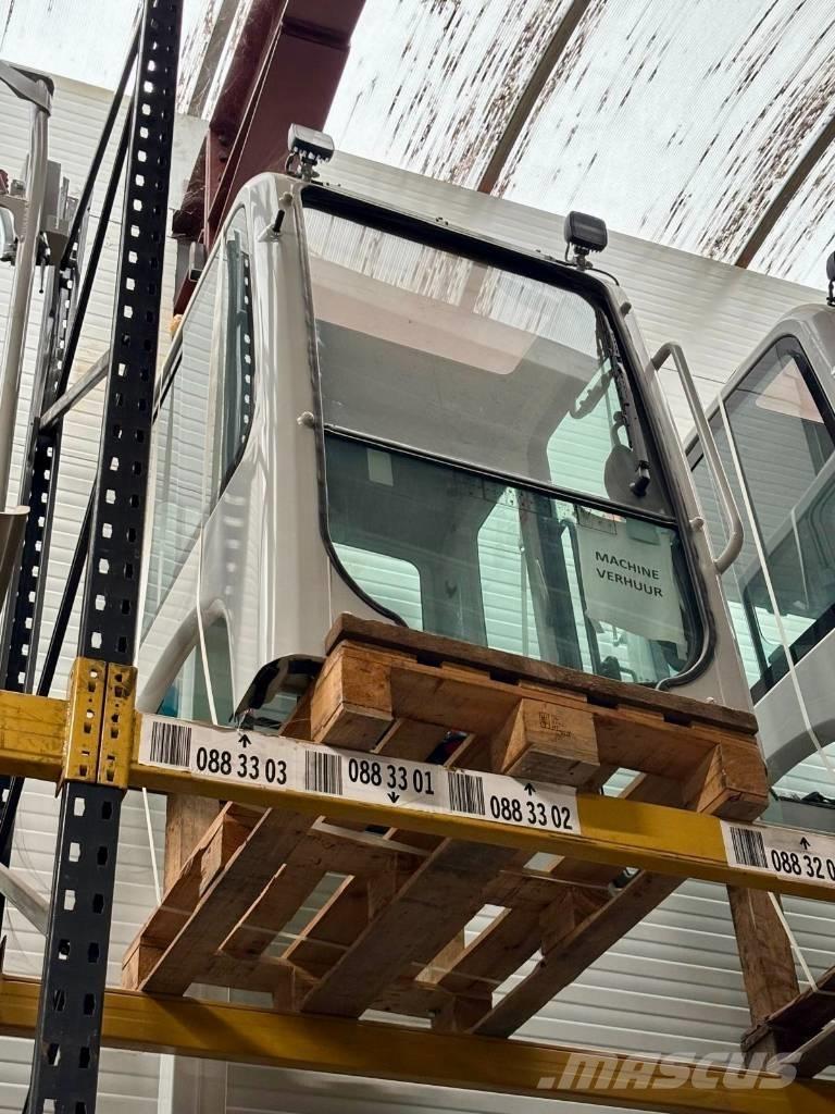 Takeuchi TB 225 Mini kotrók < 7t