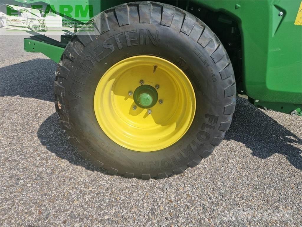 John Deere V461M Szögletes bálázók